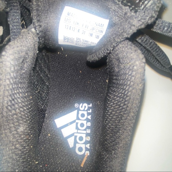 𝅺Adidas black leather baseball kids cleats size 13 - Picture 5 of 5
